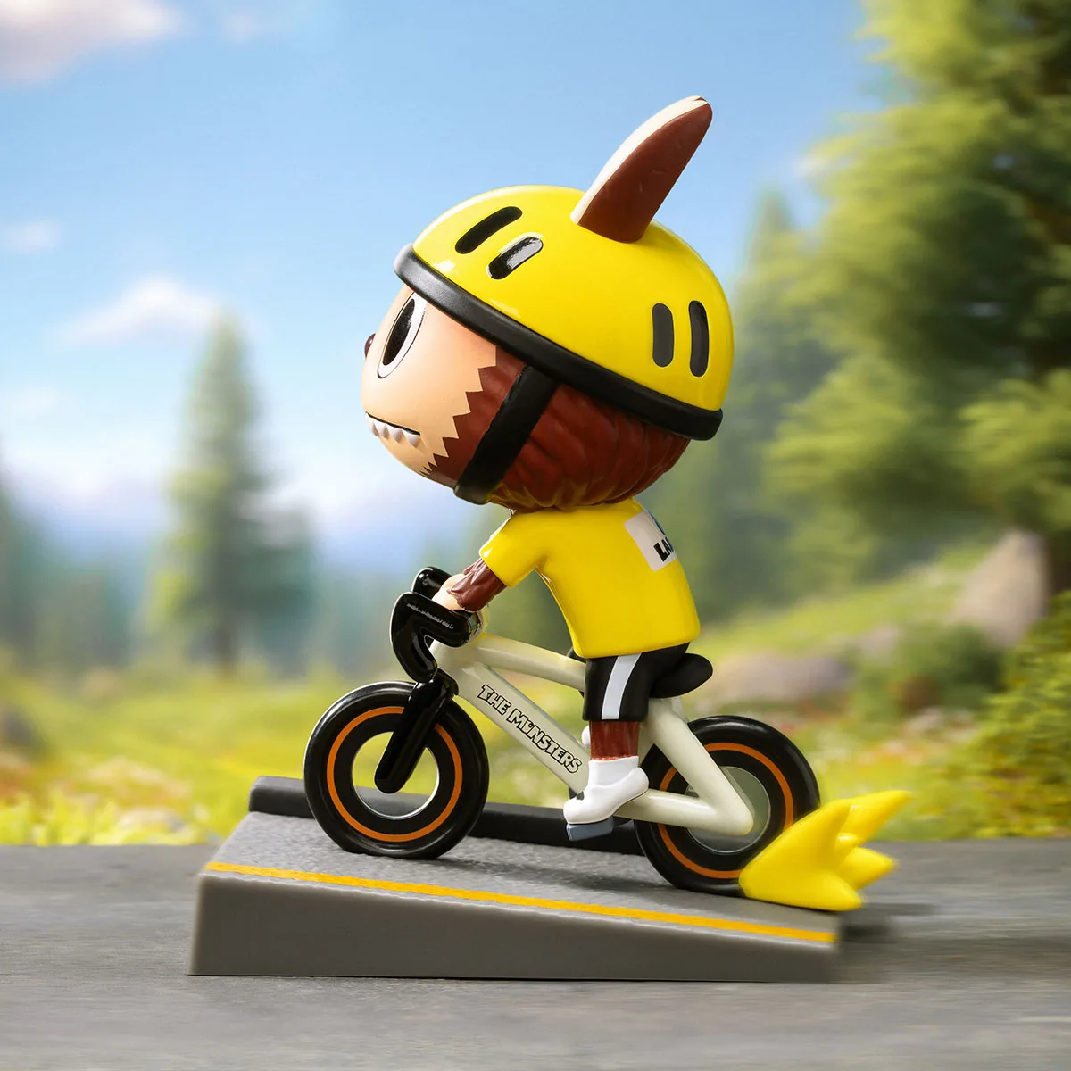 Đồ chơi mô hình nhân vật LABUBU Summer Ride Figure - Ảnh 4